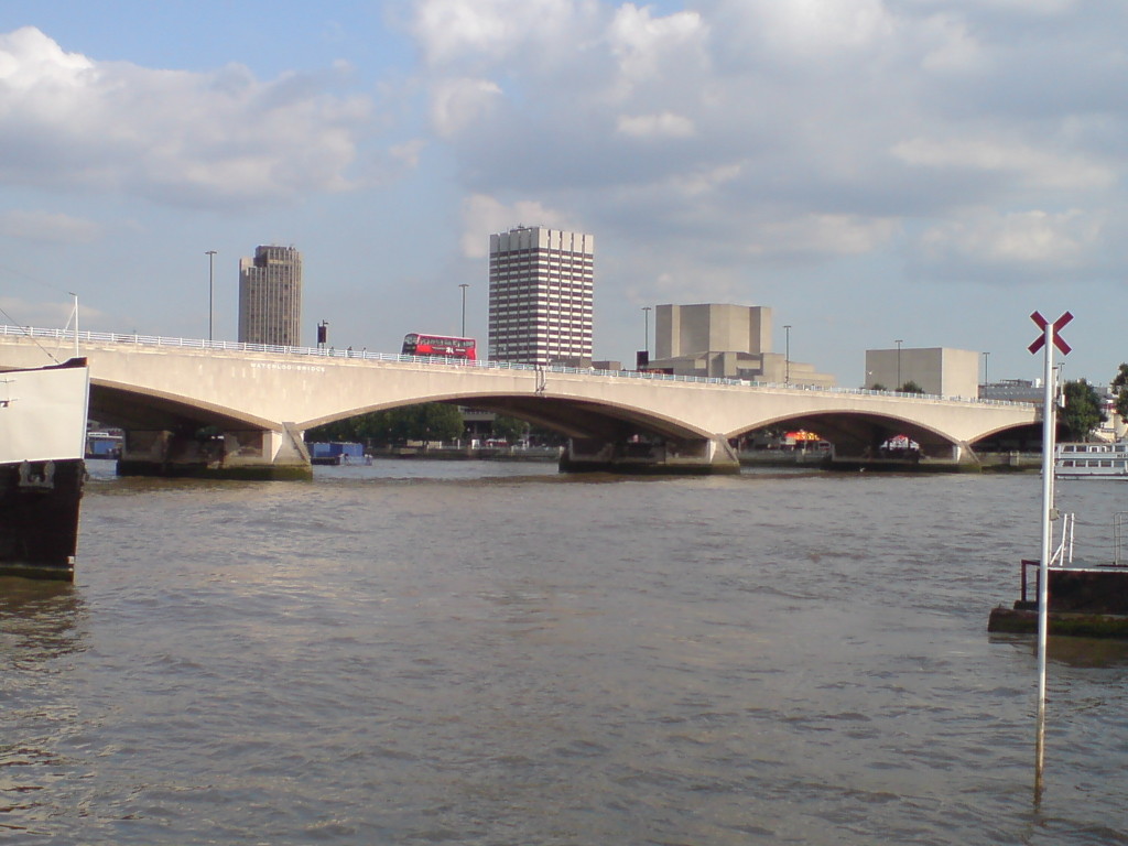 Waterloo Bridge. Image: David Blockley, http://www.bristol.ac.uk/civilengineering/bridges/Pages/NotableBridges/Waterloo.html